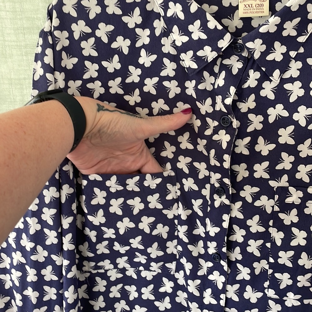 Nice button down shirt - Picture 7 of 8